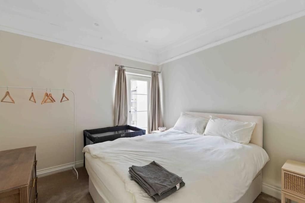 Modern 3 Bed Apartment In Tottenham London Eksteriør bilde